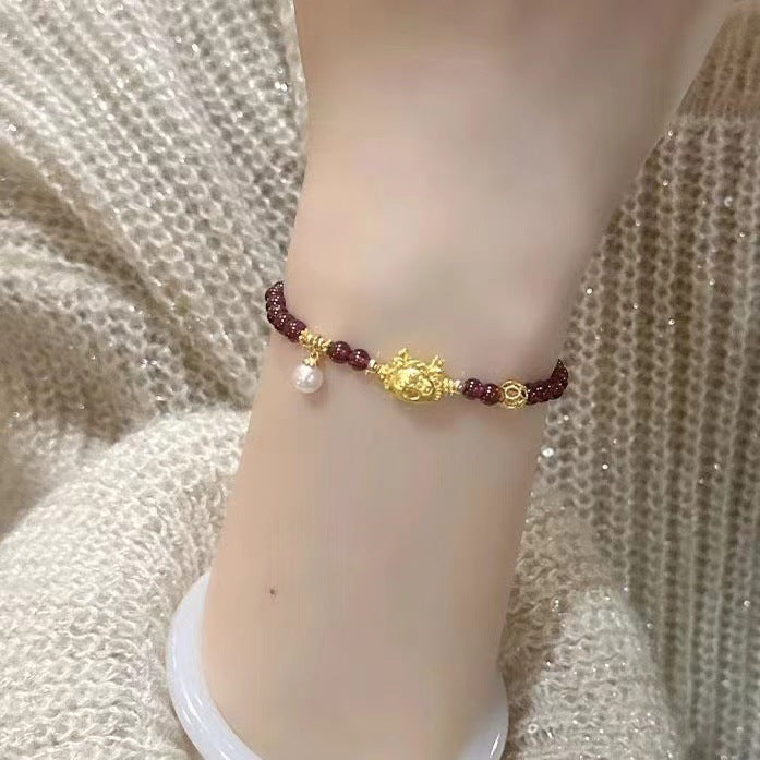5bb8b9ddc4300e623b05900b2824025a